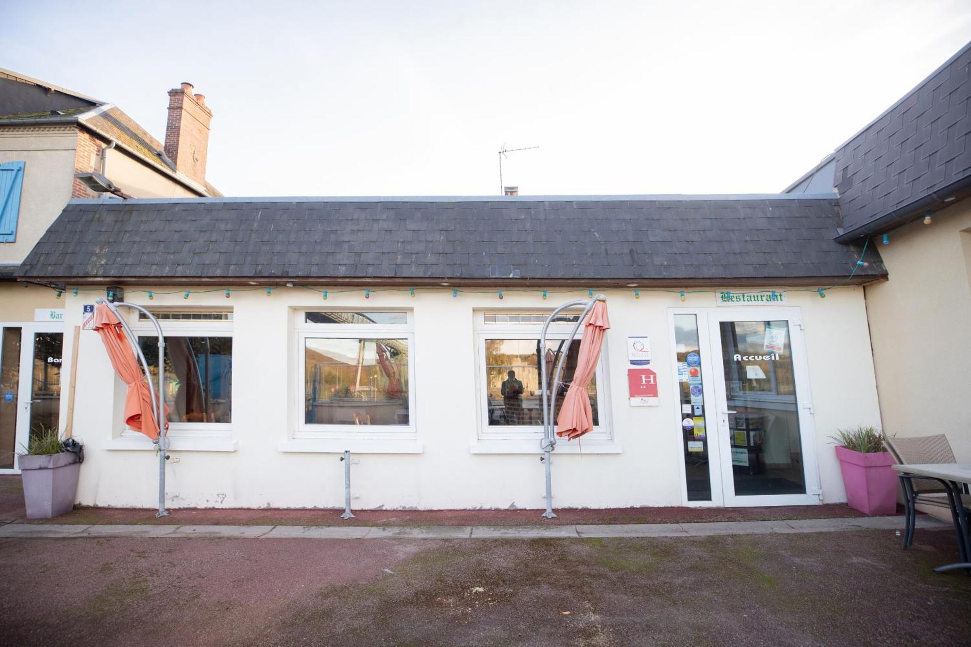 Hotel Restaurant des 4 Ecluses Gaillon Exterior foto